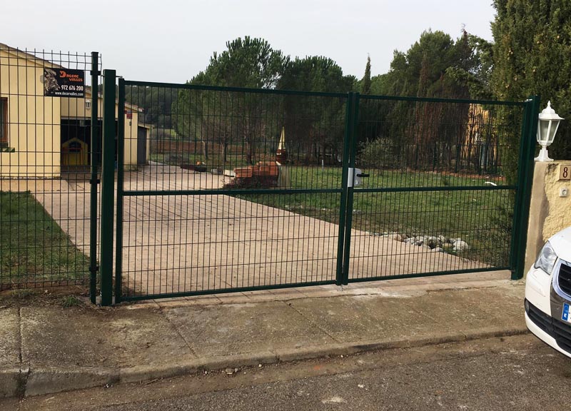 Réservoir dans la piscine